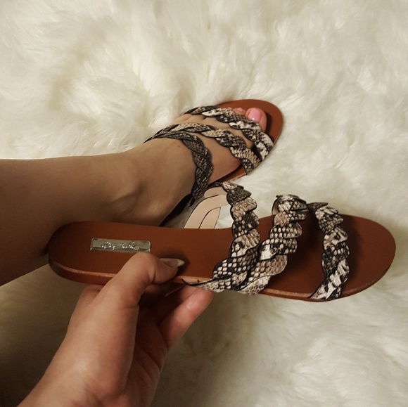 Snake strappy braided Sandal - Picture 2 of 4